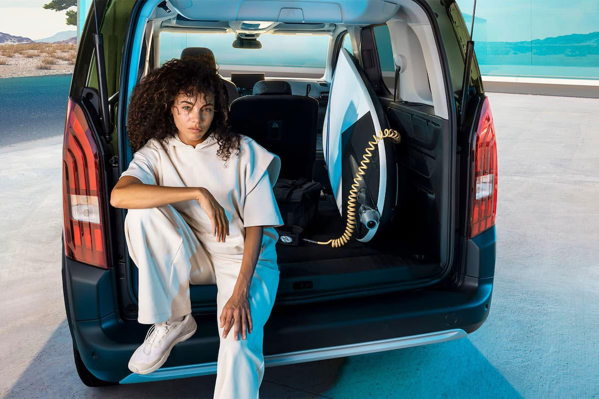 Luggage-space-size.jpg
