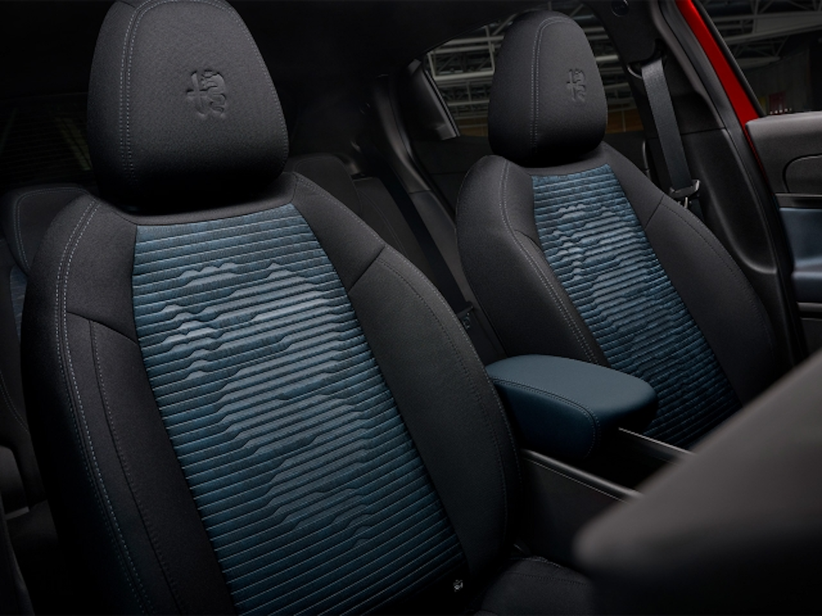 alfa-romeo-junior-core-grade-seat.png