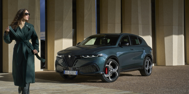 alfa_romeo_tonale_woman.png