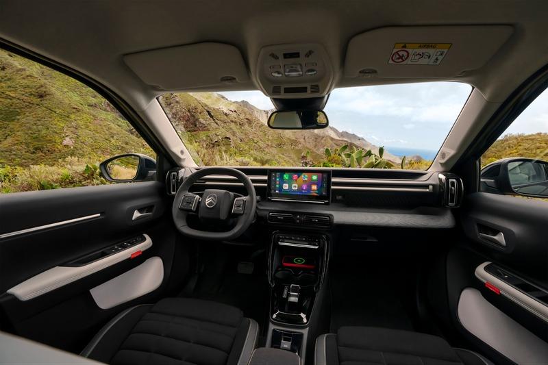 citroen_car_interior_dashboard.jpg