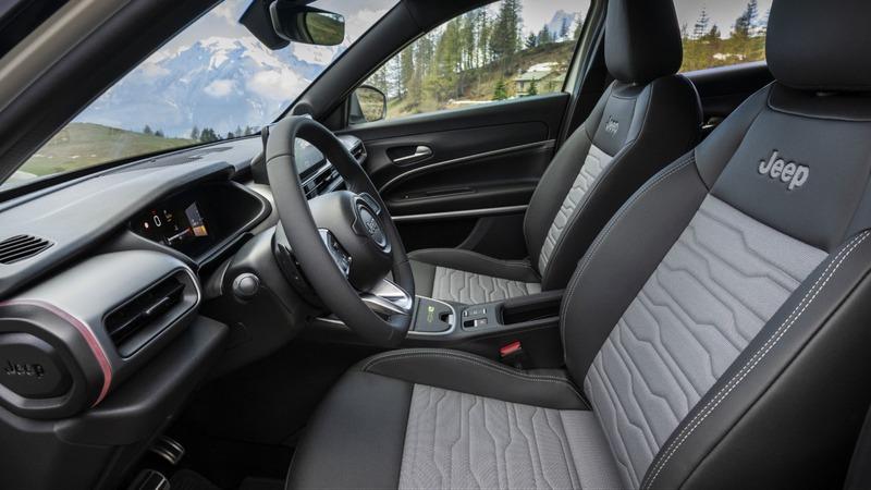 jeep_interior_front_seats.jpg